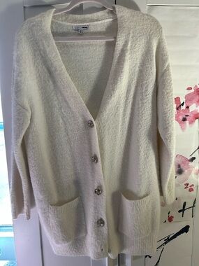 Fashion Nova Cream Button-Front V-Neck Pocket Cardigan